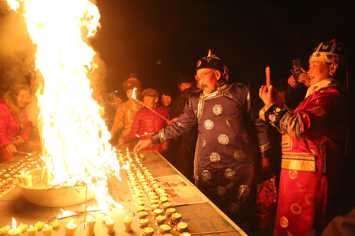 巴州：情谊暖寒冬 纪检干部“结亲”忙