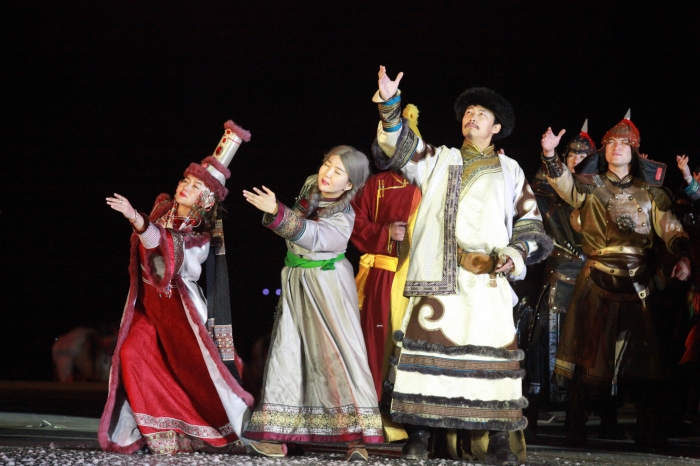 【纪检人·镜头】定格文艺工作者的芳华