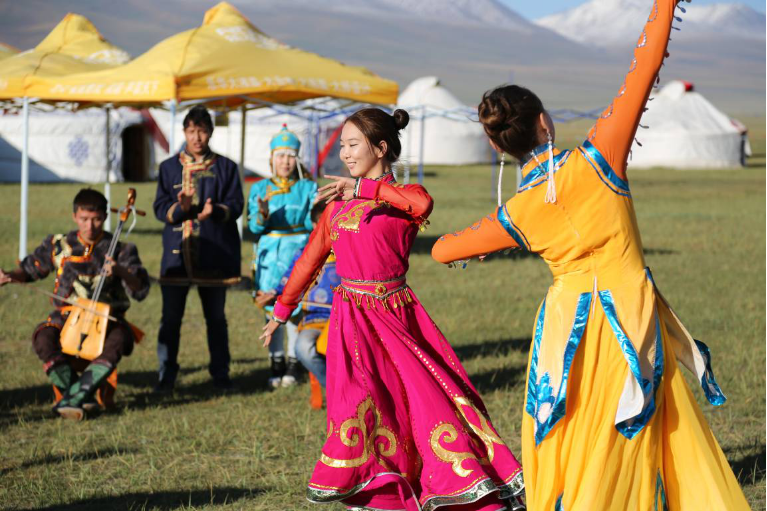 【纪检人·镜头】艺术之花，绽放在群众身边