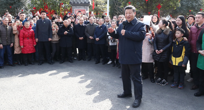 习近平春节前夕赴四川看望慰问各族干部群众