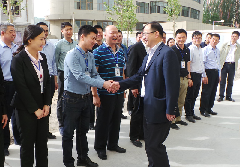 安峰：为实现自治州社会稳定和长治久安提供坚强的纪律保证