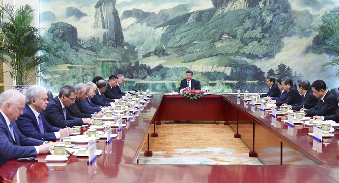 习近平集体会见上海合作组织成员国安全会议秘书会议外方代表团团长