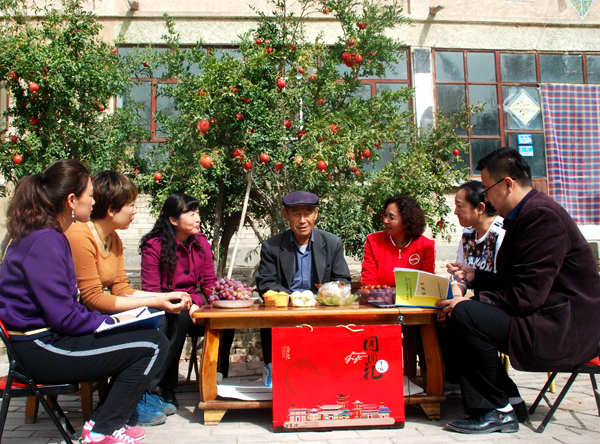 【纪检人·镜头】中秋月圆人团圆