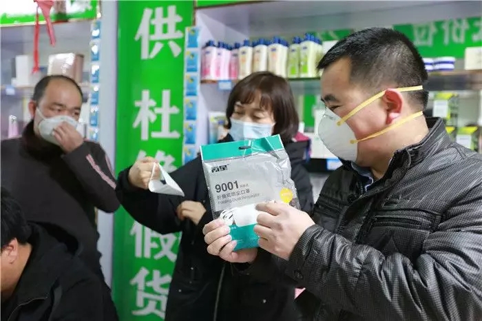 镜头 | 战“疫”一线的纪检监察人