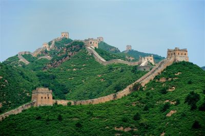 习近平：坚定不移走中国特色社会主义法治道路 更好推进中国特色社会主义法